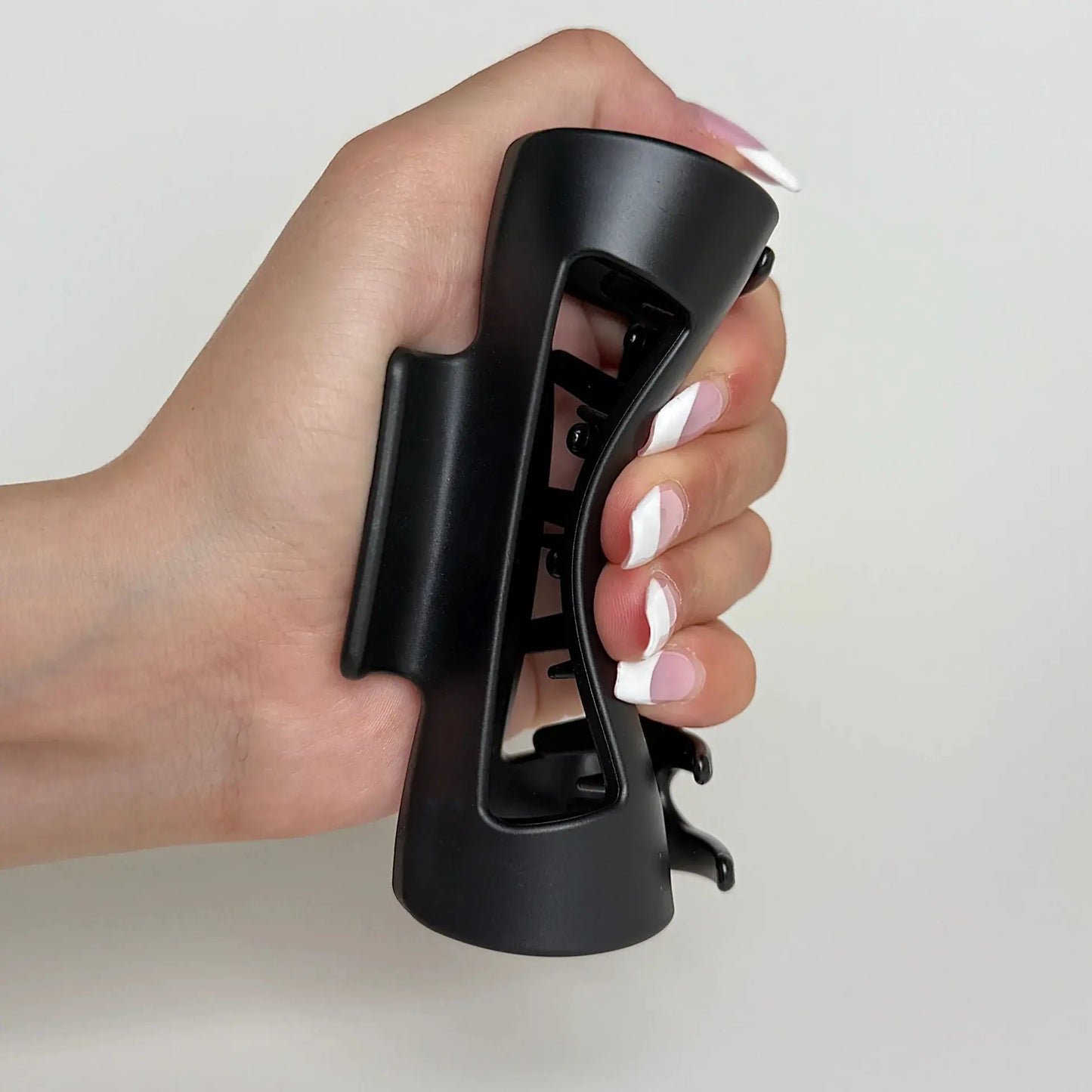 Soflyn Clip big size soft flexible claw clip in Midnight Velvet, durable and comfortable, holds more hair securely with innovative flexible design.